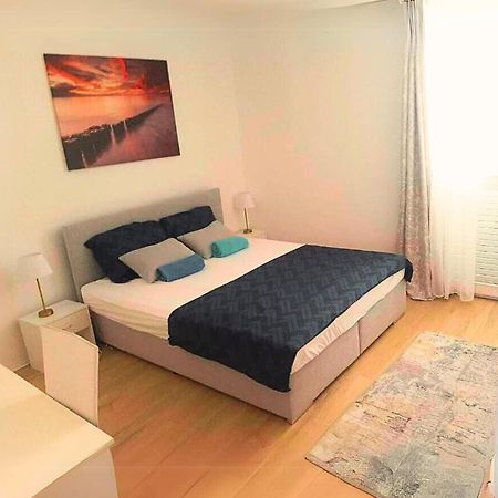 Holiday Apartment Nina,Zara Esterno foto